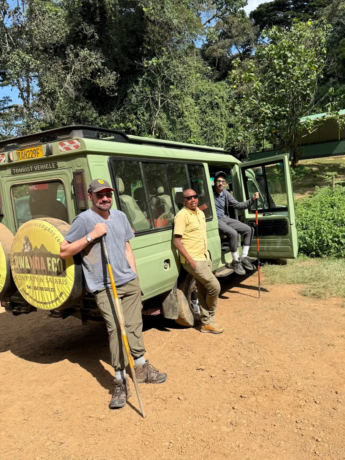 Best Tour Operators in Rwanda: How to Choose a Gorilla Trekking Company