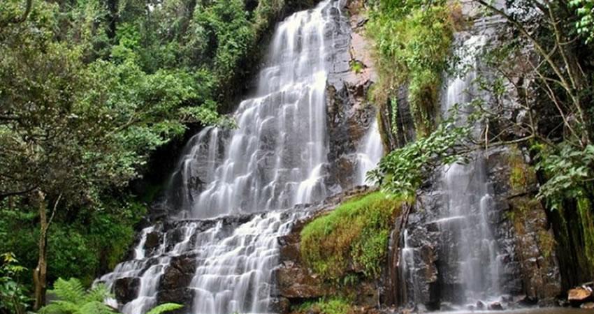 Chutes De La Kerera