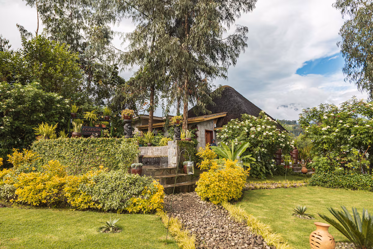 Amakoro Songa Lodge Exterior